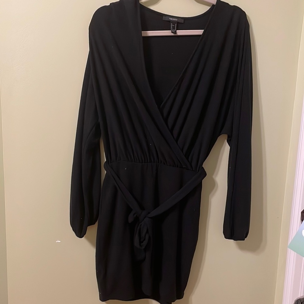 Forever 21 Wrap Body con dress